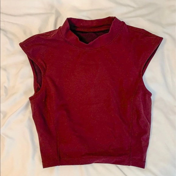 Lululemon athletica plank to pike top - Picture 2 of 2